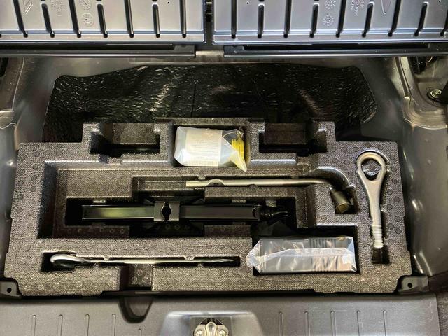 タント カスタムＸスタイルセレクション　（車内　消臭・抗菌　処理済）　衝突被害軽減システム　４ＷＤ　両側パワースライドドア　ナビ　バックカメラ　アルミホイール　キーフリーシステム（23枚目）