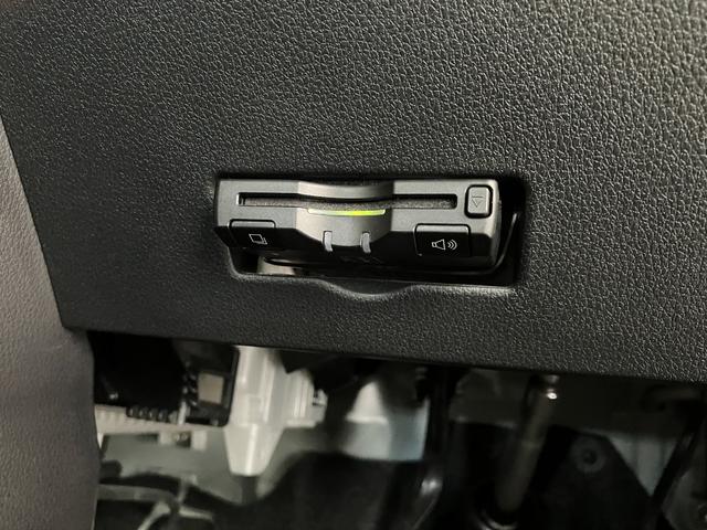 ハイゼットカーゴ クルーズ　　ディスプレイオーディオ／社外前後ドラレコ／ＥＴＣ　ワンオーナー　９インチスマホ連携ディスプレイオーディオ　純正ＥＴＣ　社外前後ドライブレコーダー　バックモニター　両側スライドドア　スマアシ　アイドリングストップ　スマートキー　ハロゲンヘッドライト（8枚目）