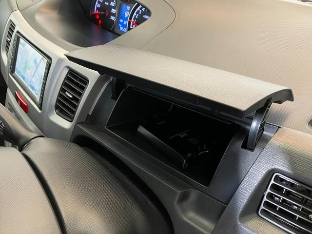 ムーヴ カスタムＸ　リミテッド　　ナビ／ＥＴＣ／バックモニター　ワンオーナー　ナビ　純正ＥＴＣ　バックモニター　ＨＩＤ　スマートキー　電動格納ミラー　アイドリングストップ　純正１４インチアルミホイール　カーペットマット　バイザー　取扱説明書（16枚目）