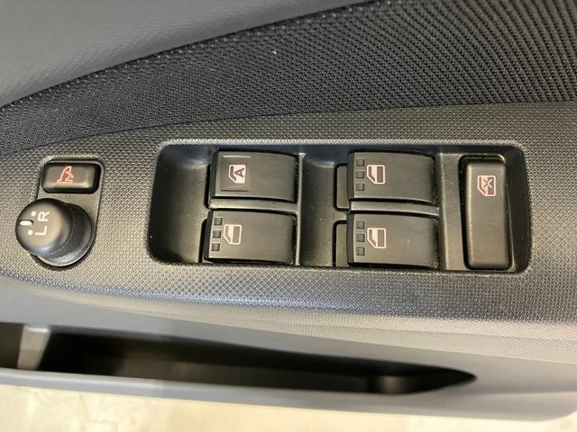 ムーヴ カスタムＸ　リミテッド　　ナビ／ＥＴＣ／バックモニター　ワンオーナー　ナビ　純正ＥＴＣ　バックモニター　ＨＩＤ　スマートキー　電動格納ミラー　アイドリングストップ　純正１４インチアルミホイール　カーペットマット　バイザー　取扱説明書（21枚目）