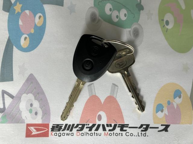 ハイゼットカーゴ ＤＸ　　ＣＤレシーバー／Ｂｌｕｅｔｏｏｔｈ接続／スマアシ　ワンオーナー　ＣＤレシーバー　Ｂｌｕｅｔｏｏｔｈ接続　両側スライドドア　スマアシ　ハロゲンヘッドライト　オートライト　オートマチックハイビーム　アイドリングストップ　取扱説明書　メンテナンスノート（39枚目）