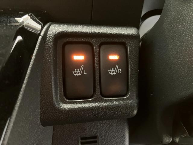 シートの座面を温め、冬の寒い日のドライブを快適にしてくれるフロントシートヒーター搭載！