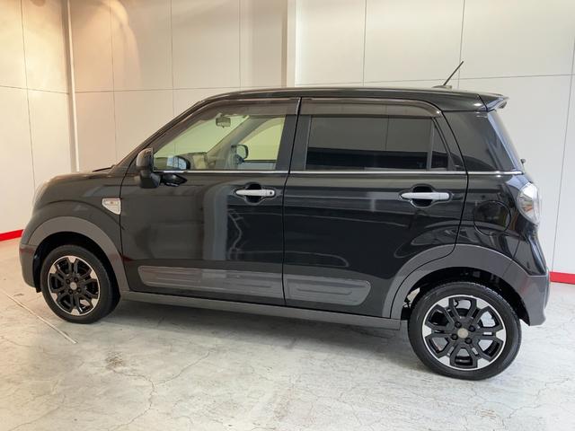 快適にお乗りいただくために、外装を美しく仕上げるだけでなく、内装も細部にいたるまで徹底した清掃・洗浄を実施。美しく・清潔な室内空間を実現しております。