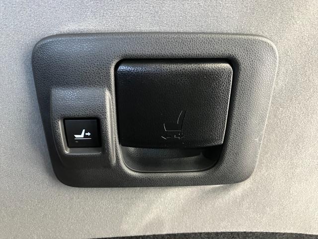 タント Ｘアップグレードパック　ＤＶＤ／ＵＳＢチューナー／ドラレコ　ワンオーナー　純正ＤＶＤ／ＵＳＢチューナー　純正ドライブレコーダー　バックモニター　Ｂｌｕｅｔｏｏｔｈ接続　左側パワースライドドア　ＬＥＤヘッドランプ　スマアシ　アイドリングストップ　スマートキー（31枚目）