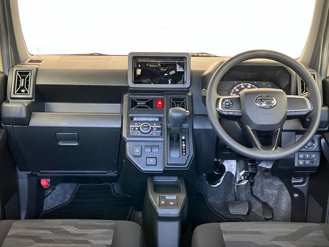 タフト Ｘ　　オーディオレス／電動パーキングブレーキ　ワンオーナー　オーディオレス　バックモニター対応カメラ　電動パーキングブレーキ　オートブレーキホールド　ＬＥＤヘッドランプ　オートライト　オートマチックハイビーム　スマアシ　スマートキー（10枚目）