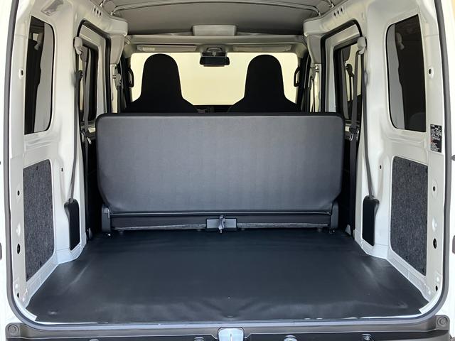 ハイゼットカーゴ ＤＸ　　ＣＤレシーバー／Ｂｌｕｅｔｏｏｔｈ接続　ワンオーナー　純正ＣＤレシーバー　Ｂｌｕｅｔｏｏｔｈ接続　スマアシ　両側スライドドア　キーレスエントリー　ハロゲンヘッドライト　オートライト　オートマチックハイビーム　アイドリングストップ（25枚目）