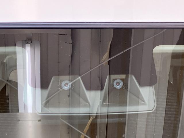 ハイゼットカーゴ ＤＸ　　ＣＤレシーバー／Ｂｌｕｅｔｏｏｔｈ接続　ワンオーナー　純正ＣＤレシーバー　Ｂｌｕｅｔｏｏｔｈ接続　スマアシ　両側スライドドア　キーレスエントリー　ハロゲンヘッドライト　オートライト　オートマチックハイビーム　アイドリングストップ（31枚目）