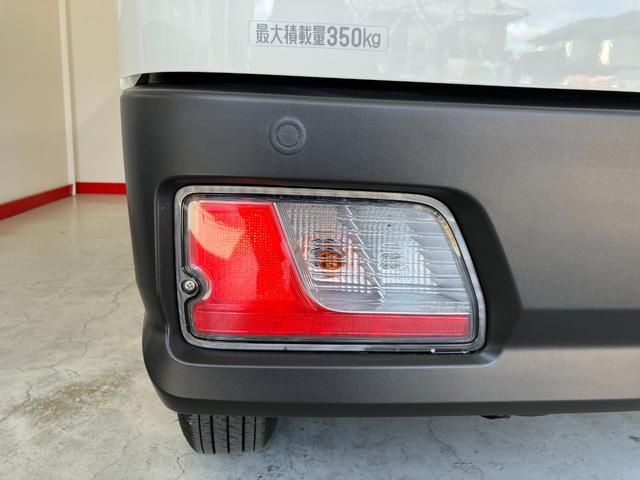 ハイゼットカーゴ ＤＸ　　ＣＤレシーバー／Ｂｌｕｅｔｏｏｔｈ接続　ワンオーナー　純正ＣＤレシーバー　Ｂｌｕｅｔｏｏｔｈ接続　スマアシ　両側スライドドア　キーレスエントリー　ハロゲンヘッドライト　オートライト　オートマチックハイビーム　アイドリングストップ（36枚目）