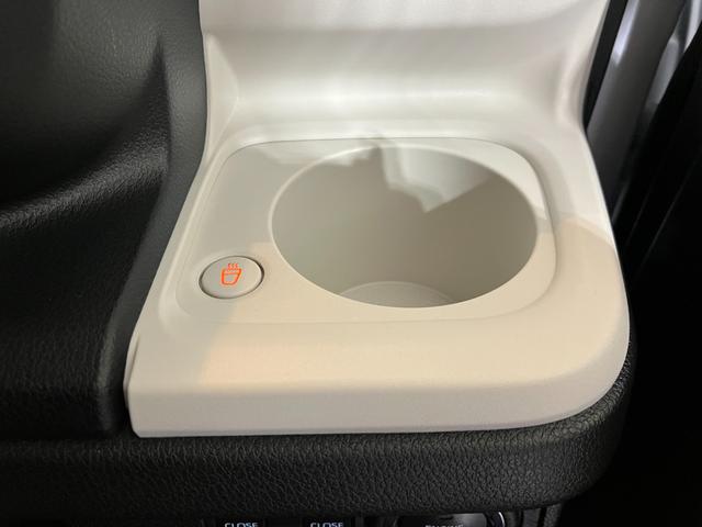 ムーヴキャンバス ストライプスＧターボ　オーディオレス／スマアシ　ワンオーナー　ターボ　オーディオレス　バックモニター対応カメラ　アダプティブクルーズコントロール　両側パワースライドドア　電動パーキングブレーキ　運転席・助手席シートヒーター　ホッとカップホルダー（18枚目）