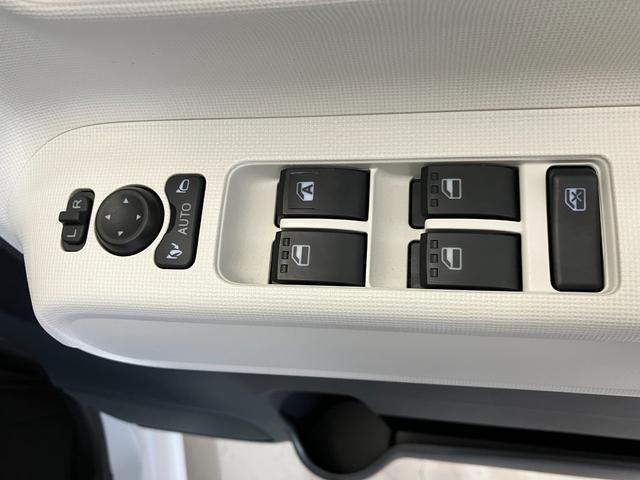 ムーヴキャンバス ストライプスＧターボ　オーディオレス／スマアシ　ワンオーナー　ターボ　オーディオレス　バックモニター対応カメラ　アダプティブクルーズコントロール　両側パワースライドドア　電動パーキングブレーキ　運転席・助手席シートヒーター　ホッとカップホルダー（21枚目）