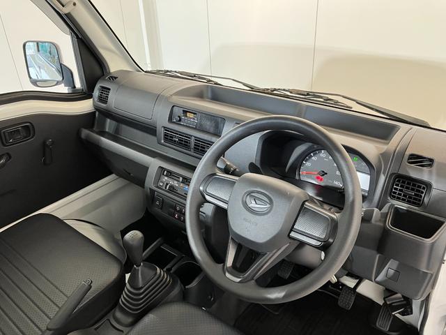 ハイゼットトラック スタンダード MT/スマアシ ワンオーナー MT AM/FMラジオ スマアシ ハロゲンヘッドライト オートライト オートマチックハイビーム 取扱説明書 メンテナンスノート(9枚目)