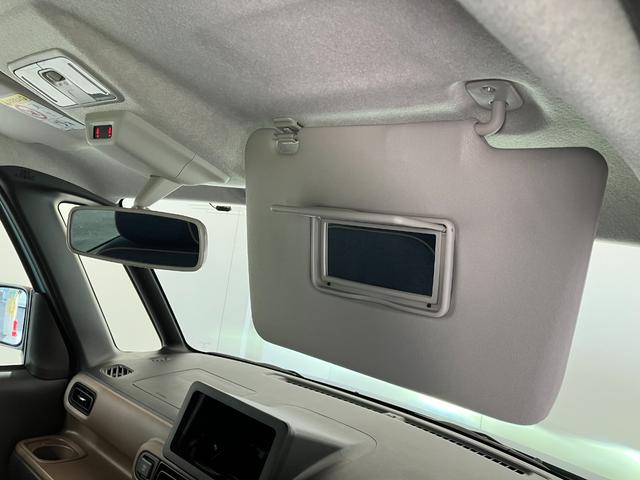 ムーヴキャンバス セオリーＧ　オーディオレス／ホッとカップホルダー　ワンオーナー　オーディオレス　バックモニター対応カメラ　運転席・助手席シートヒーター　両側パワースライドドア　ホッとカップホルダー　ＬＥＤヘッドランプ　電動パーキングブレーキ　ＵＳＢ入力端子（8枚目）