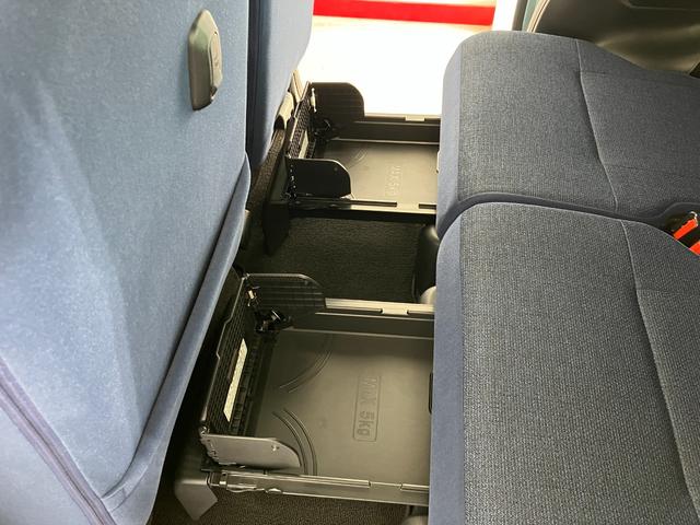 ムーヴキャンバス セオリーＧ　オーディオレス／ホッとカップホルダー　ワンオーナー　オーディオレス　バックモニター対応カメラ　運転席・助手席シートヒーター　両側パワースライドドア　ホッとカップホルダー　ＬＥＤヘッドランプ　電動パーキングブレーキ　ＵＳＢ入力端子（31枚目）