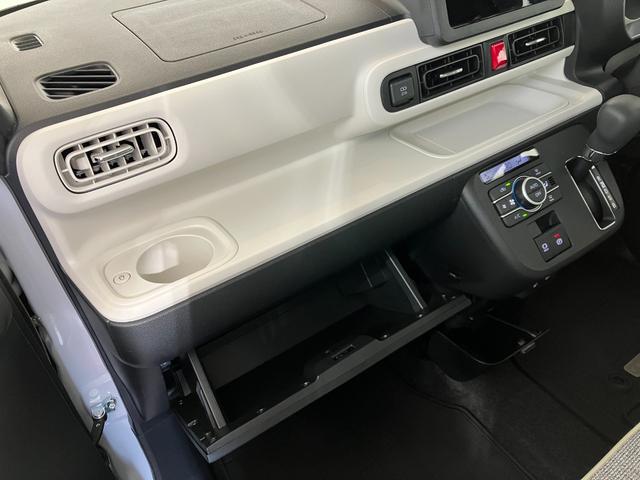 ムーヴキャンバス ストライプスＧ　オーディオレス／ホッとカップホルダー　ワンオーナー　オーディオレス　バックモニター対応カメラ　両側パワースライドドア　運転席・助手席シートヒーター　電動パーキングブレーキ　オートブレーキホールド　ホッとカップホルダー　スマートキー（26枚目）