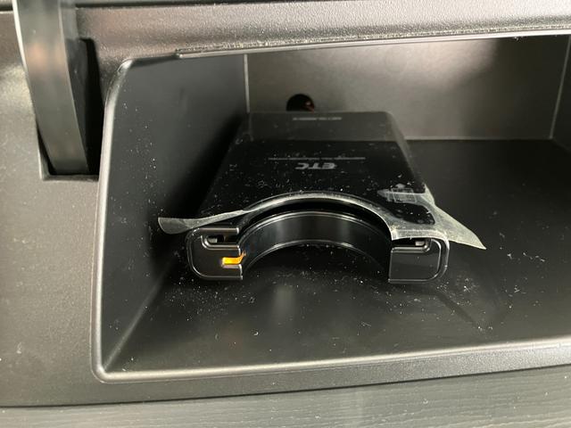 ムーヴ Ｌ　ＥＴＣ／ＣＤ／キーレスエントリー　ワンオーナー　純正ＥＴＣ　ＣＤ　キーレスエントリー　アイドリングストップ　ハロゲンヘッドライト　電動格納ミラー　メンテナンスノート（6枚目）