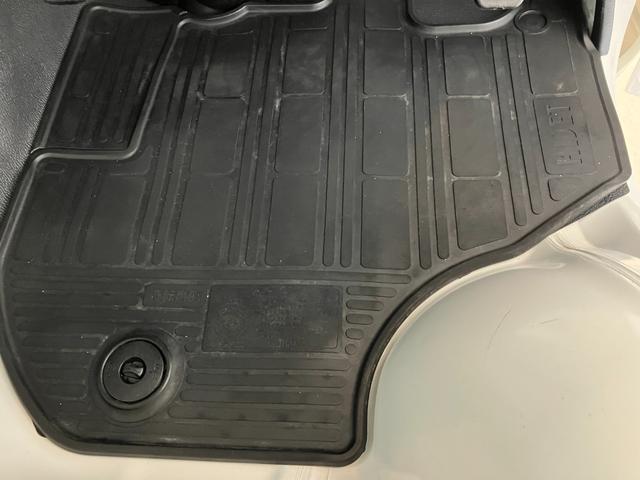 ハイゼットトラック スタンダード MT/AM/FMラジオ ワンオーナー MT スマアシ アイドリングストップ AM/FMラジオ ハロゲンヘッドライト オートライト オートマチックハイビーム 取扱説明書 メンテナンスノート(22枚目)