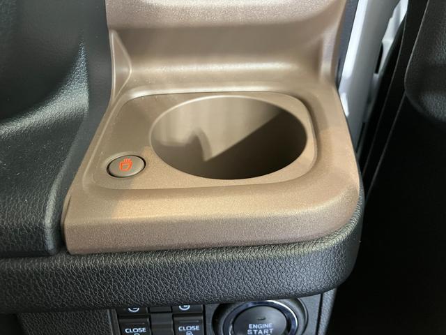 ムーヴキャンバス セオリーＧ　ディスプレイオーディオ／ＥＴＣ／ドラレコ　９インチスマホ連携ディスプレイオーディオ　純正ＥＴＣ　純正ドライブレコーダー　パノラマモニター　Ｂｌｕｅｔｏｏｔｈ接続　ワイヤレス充電器　運転席・助手席シートヒーター　ホッとカップホルダー（22枚目）