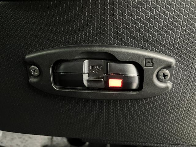 タント カスタムX ナビ/ETC/ドラレコ ワンオーナー 純正ナビ 純正ETC 純正ドライブレコーダー パノラマモニター 両側パワースライドドア Bluetooth接続 フロントシートヒーター 電動パーキングブレーキ オートブレーキホールド(8枚目)