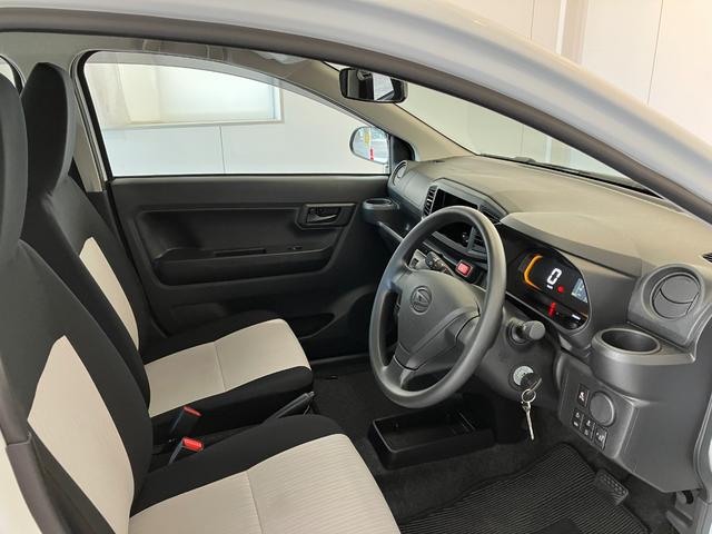 ミライース Ｌ　ＳＡＩＩＩ　オーディオレス／アイドリングストップ　ワンオーナー　オーディオレス　キーレスエントリー　アイドリングストップ　スマアシＩＩＩ　ハロゲンヘッドライト　オートライト　オートマチックハイビーム　取扱説明書　メンテナンスノート（5枚目）