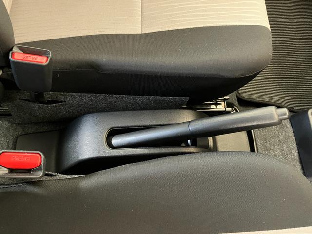 ミライース Ｌ　ＳＡＩＩＩ　オーディオレス／アイドリングストップ　ワンオーナー　オーディオレス　キーレスエントリー　アイドリングストップ　スマアシＩＩＩ　ハロゲンヘッドライト　オートライト　オートマチックハイビーム　取扱説明書　メンテナンスノート（7枚目）