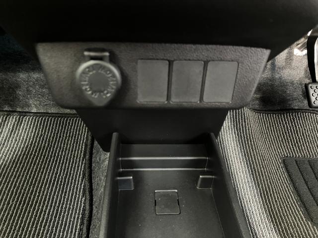 ミライース Ｌ　ＳＡＩＩＩ　オーディオレス／キーレスエントリー　ワンオーナー　オーディオレス　キーレスエントリー　スマアシＩＩＩ　ハロゲンヘッドライト　オートライト　オートマチックハイビーム　カーペットマット　ロングバイザー　取扱説明書　メンテナンスノート（20枚目）