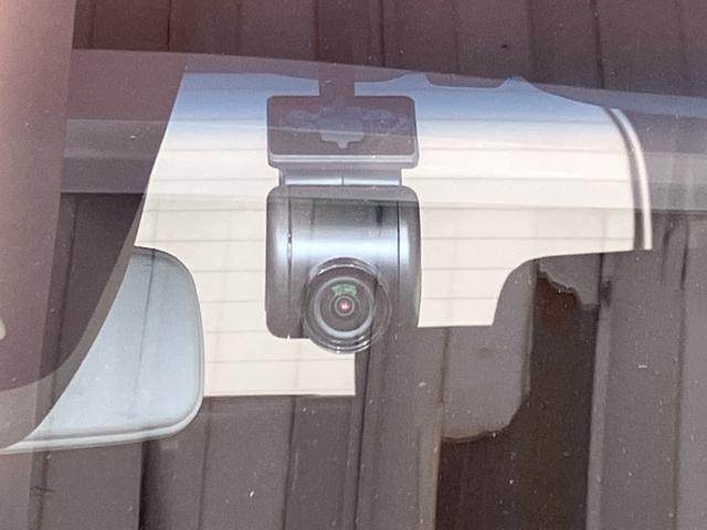 ムーヴ カスタム　Ｘ　ＶＳＳＡＩＩＩ　ナビ／ＥＴＣ／ドラレコ　純正ナビ　純正ＥＴＣ　純正ドライブレコーダー　パノラマモニター　運転席シートヒーター　Ｂｌｕｅｔｏｏｔｈ接続　スマアシＩＩＩ　電動格納ミラー　純正１４インチアルミホイール　ＵＳＢ入力端子　スマートキー（7枚目）