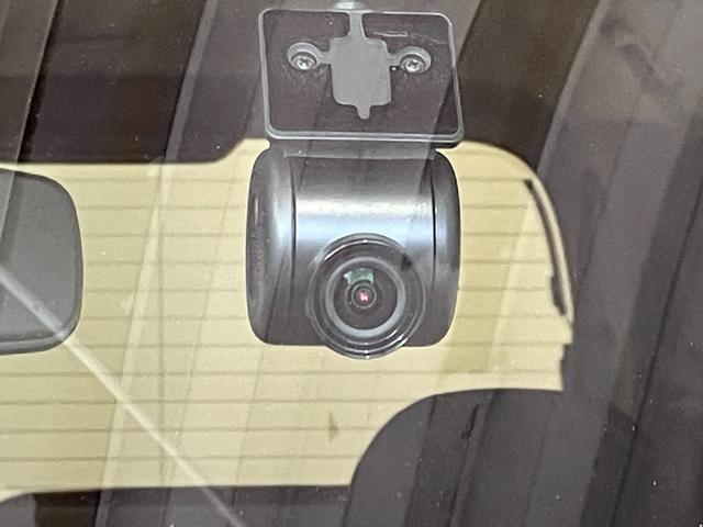 タント ファンクロスターボ　ナビ／ＥＴＣ／ドラレコ／アルミ　ワンオーナー　ターボ　純正ナビ　純正ＥＴＣ　純正ドライブレコーダー　バックモニター　アダプティブクルーズコントロール　Ｂｌｕｅｔｏｏｔｈ接続　電動パーキングブレーキ　両側パワースライドドア（7枚目）