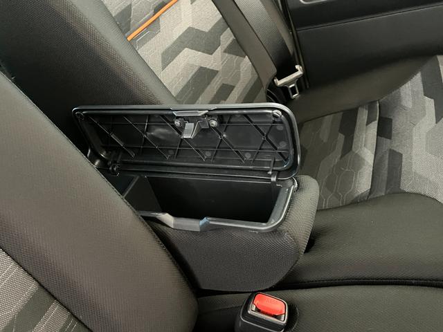 タント ファンクロスターボ　ナビ／ＥＴＣ／ドラレコ／アルミ　ワンオーナー　ターボ　純正ナビ　純正ＥＴＣ　純正ドライブレコーダー　バックモニター　アダプティブクルーズコントロール　Ｂｌｕｅｔｏｏｔｈ接続　電動パーキングブレーキ　両側パワースライドドア（14枚目）