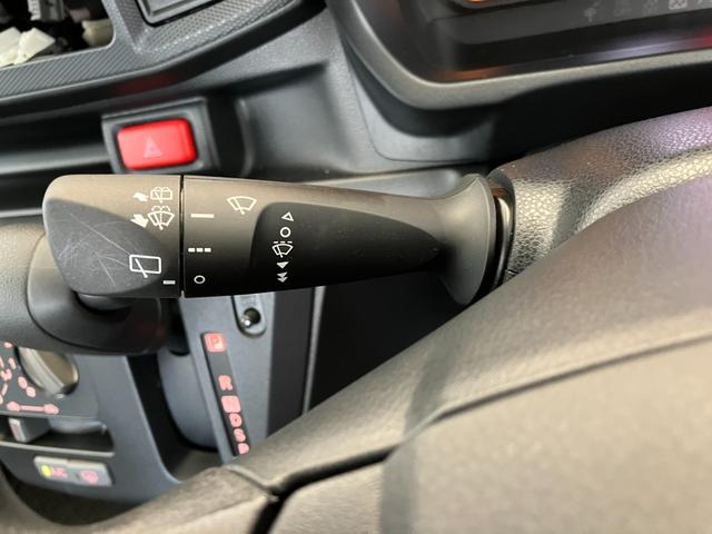 ミライース Ｌ　ＳＡＩＩＩ　オーディオレス／キーレスエントリー　ワンオーナー　オーディオレス　キーレスエントリー　ハロゲンヘッドライト　オートライト　オートマチックハイビーム　スマアシＩＩＩ　シガーソケット　取扱説明書　メンテナンスノート（12枚目）