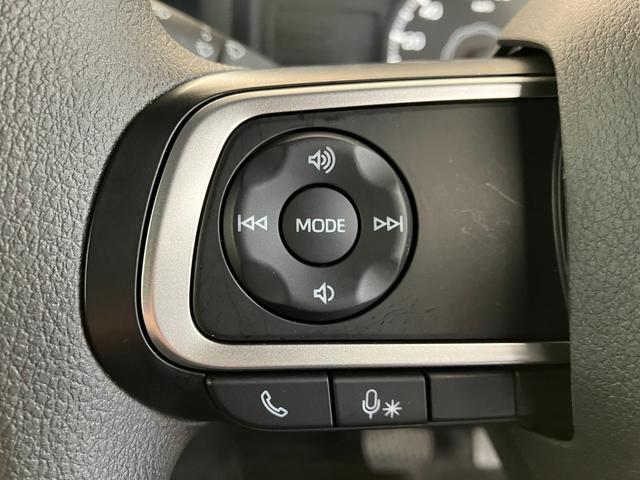 �i�r��I�[�f�B�I�Ȃǂ̑��삪�茳�łł���X�e�A�����O�X�C�b�`���������O��������ł��ĕ֗��ł��I