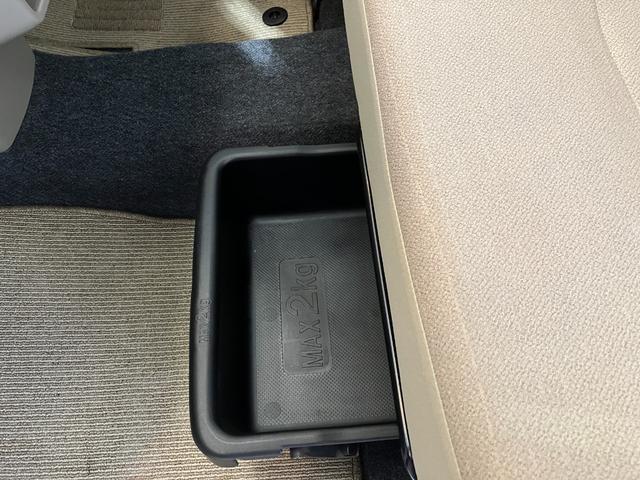 ムーヴ Ｘリミテッド　ナビ／ＥＴＣ／アルミ　純正ナビ　バックモニター　ハロゲンヘッドライト　純正１４インチアルミホイール　スマートキー　電動格納ミラー　取扱説明書　メンテナンスノート（26枚目）