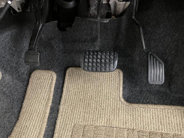 ムーヴ Ｘリミテッド　ナビ／ＥＴＣ／アルミ　純正ナビ　バックモニター　ハロゲンヘッドライト　純正１４インチアルミホイール　スマートキー　電動格納ミラー　取扱説明書　メンテナンスノート（28枚目）