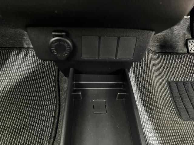 ミライース Ｌ　ＳＡＩＩＩ　ＣＤチューナー／社外ドラレコ　ワンオーナー　純正ＣＤチューナー　社外ドライブレコーダー　Ｂｌｕｅｔｏｏｔｈ接続　スマアシＩＩＩ　キーレスエントリー　ハロゲンヘッドライト　オートライト　オートマチックハイビーム　シガーソケット（21枚目）