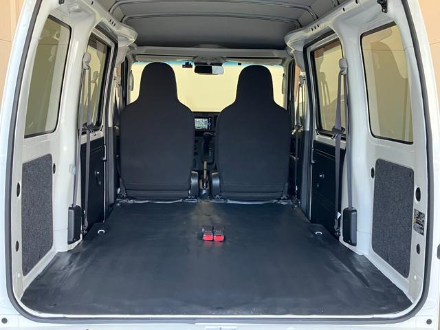 �J�[�i�r�E�h���C�u���R�[�_�[��d�s�b�ȂǁA�K�v�ȕt���i������܂����猩�ώ��ɂ����k�������B�I�v�V�����Ŕ̔����Ă���܂���