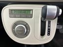 ココアプラスＸスペシャルコーデ　ワンオーナー　純正ナビ　バックモニター　Ｂｌｕｅｔｏｏｔｈ接続　アイドリングストップ　ハロゲンヘッドライト　スマートキー　電動格納ミラー　スペアタイヤ付き　カーペットマット　バイザー　取扱説明書（23枚目）