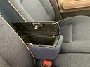 セオリーＧ　オーディオレス／ホッとカップホルダー　ワンオーナー　オーディオレス　バックモニター対応カメラ　運転席・助手席シートヒーター　両側パワースライドドア　ホッとカップホルダー　ＬＥＤヘッドランプ　電動パーキングブレーキ　ＵＳＢ入力端子（9枚目）