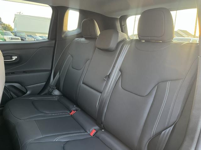 ジープ・レネゲード リミテッド　認定中古車／ドラレコ／ＥＴＣ２．０（11枚目）