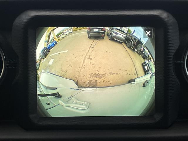 サイドカメラ搭載