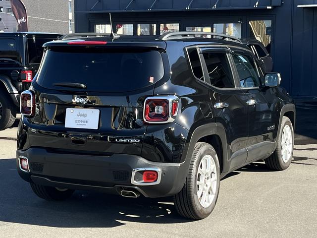 ジープ・レネゲード リミテッド　弊社ユーザー下取／認定中古車／ドラレコ／ＥＴＣ２．０（5枚目）