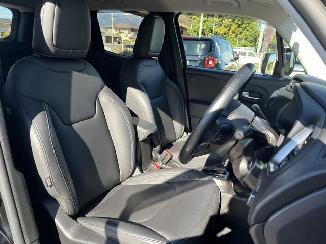 ジープ・レネゲード リミテッド　弊社ユーザー下取／認定中古車／ドラレコ／ＥＴＣ２．０（11枚目）