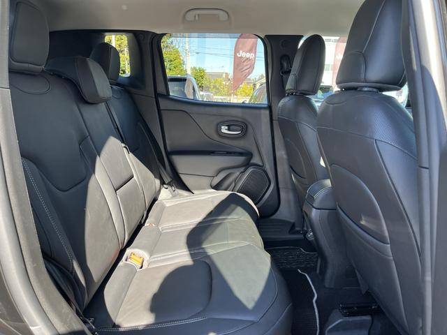 ジープ・レネゲード リミテッド　弊社ユーザー下取／認定中古車／ドラレコ／ＥＴＣ２．０（16枚目）