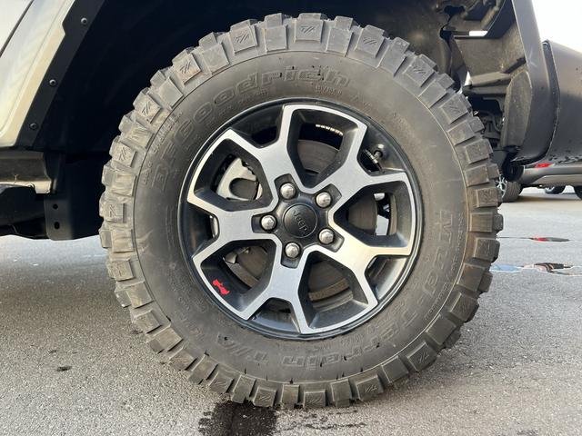 ジープ・ラングラーアンリミテッド リミテッドＥＤウィズサンライダフリップＴフォーハドＴ　認定中古車／ドラレコ／ＥＴＣ２．０（35枚目）