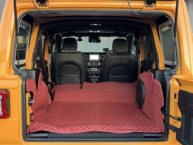 ジープ・ラングラーアンリミテッド オーバーランド・ナチョ　認定中古車／ドラレコ／限定車／ＥＴＣ２．０（10枚目）