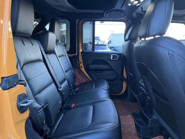 ジープ・ラングラーアンリミテッド オーバーランド・ナチョ　認定中古車／ドラレコ／限定車／ＥＴＣ２．０（17枚目）