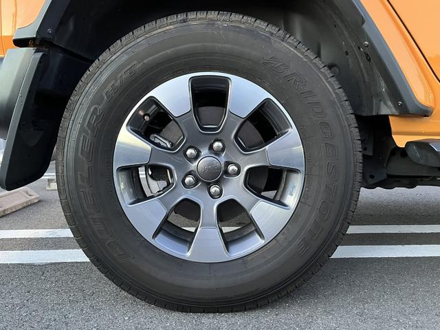 ジープ・ラングラーアンリミテッド オーバーランド・ナチョ　認定中古車／ドラレコ／限定車／ＥＴＣ２．０（32枚目）