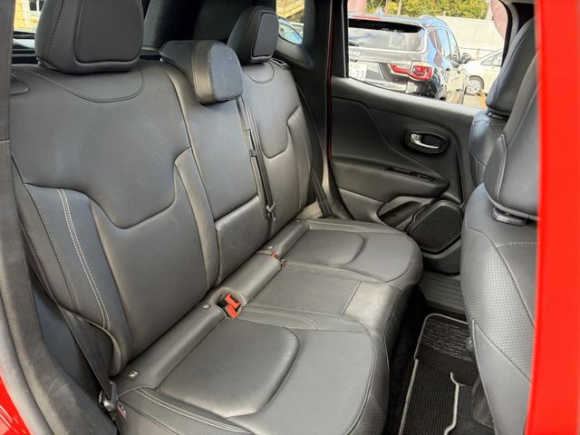 ジープ・レネゲード リミテッド 認定中古車/ドラレコ/ETC2.0/サンルーフ(17枚目)