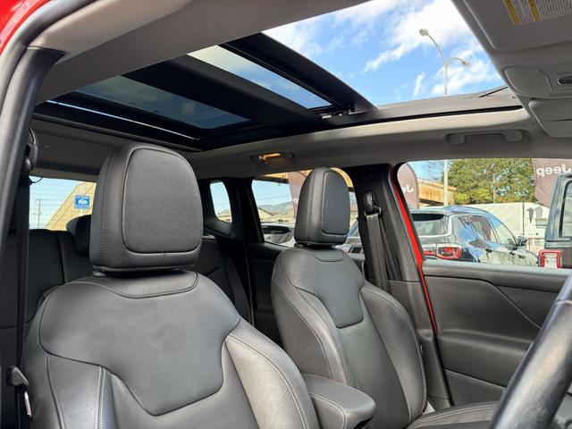 ジープ・レネゲード リミテッド 認定中古車/ドラレコ/ETC2.0/サンルーフ(31枚目)