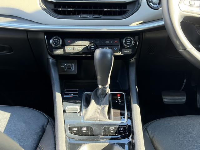 �X���`�s�@�u���[�L�z�[���h�@�\����