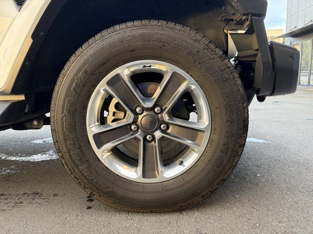 �����P�W�C���`�T�X�|�[�N�z�C�[��