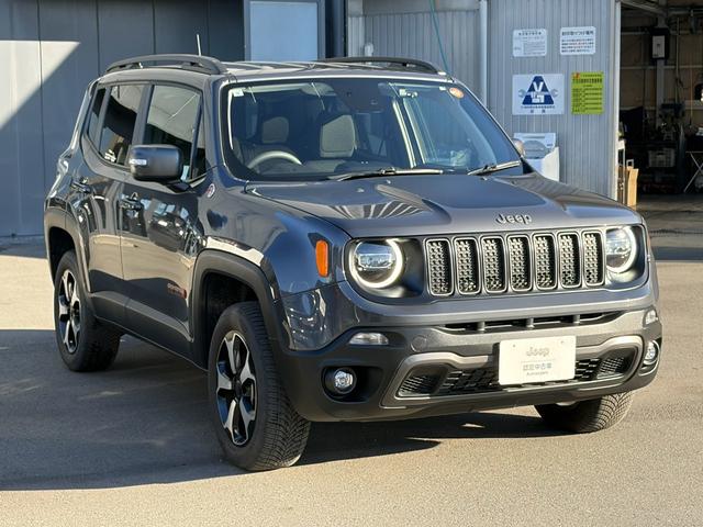 ジープ・レネゲード トレイルホーク　認定中古車／ドラレコ／ＥＴＣ２．０／４駆（4枚目）